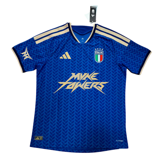 Camiseta de Myke Towers x Italia